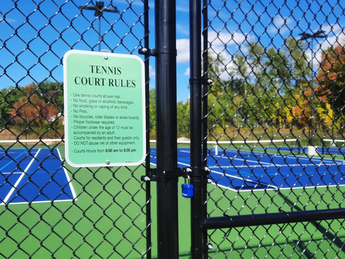 Jay wrapping up makeover of tennis courts named for El Faro crew member